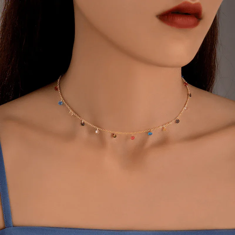 Elegant Retro Irregular Pendant Necklace - Image 3