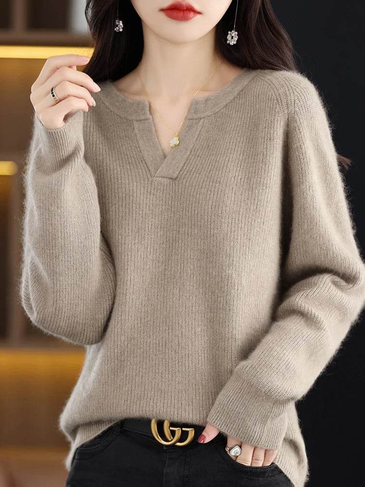 Elegant V-Neck Mink Cashmere Sweater - Image 12