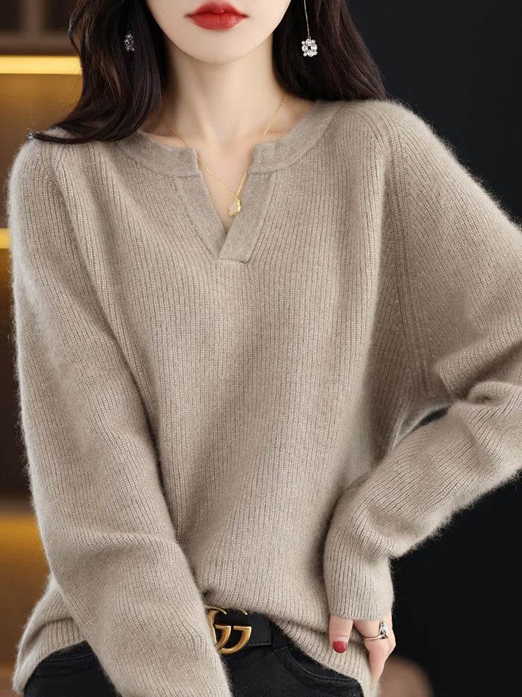 Elegant V-Neck Mink Cashmere Sweater - Image 18