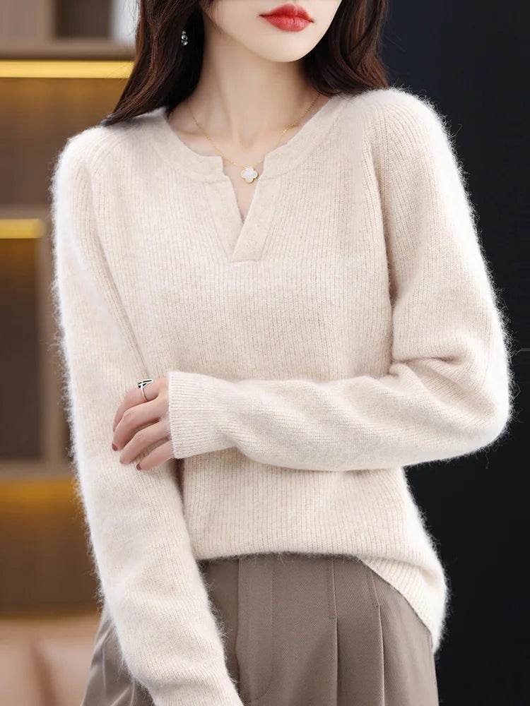 Elegant V-Neck Mink Cashmere Sweater - Image 32