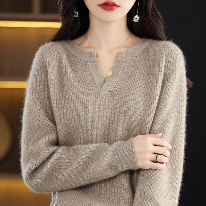 Elegant V-Neck Mink Cashmere Sweater - Image 6